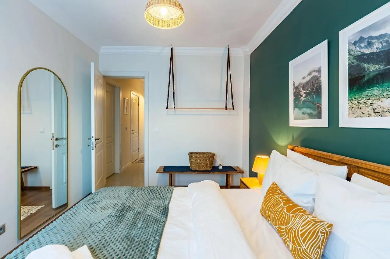 Flat With Excellent Location In Tesvikiye, Sisli Apartment Istanbul