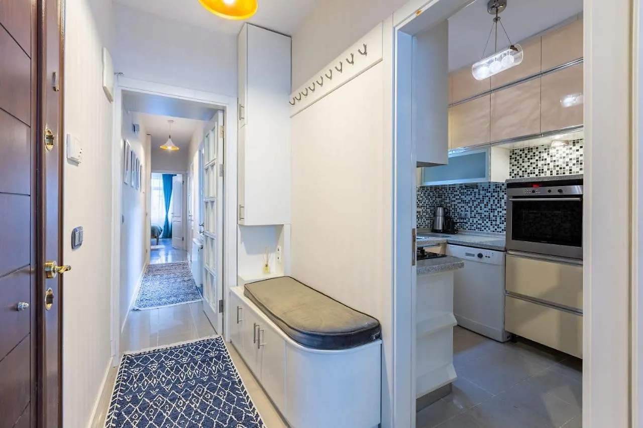 Flat With Excellent Location In Tesvikiye, Sisli Apartment Istanbul