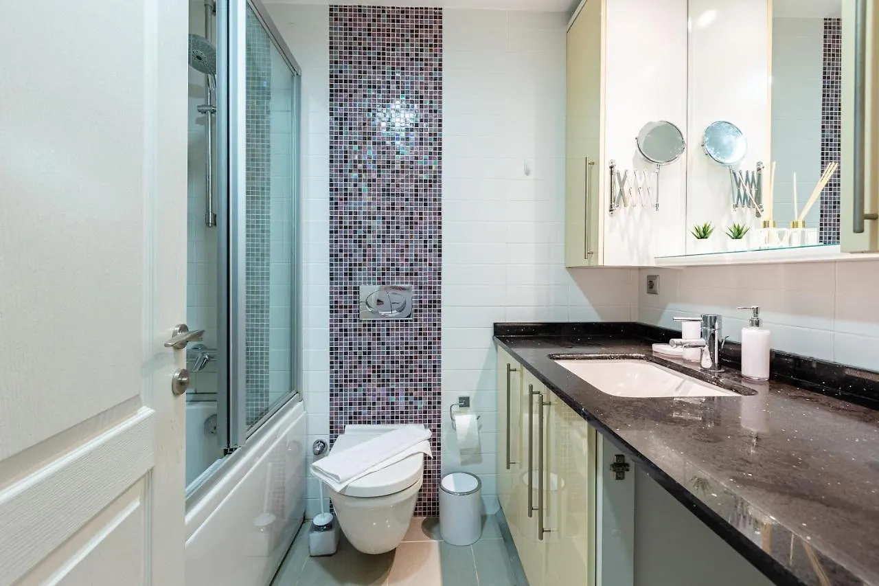 Flat With Excellent Location In Tesvikiye, Sisli Apartman Isztambul