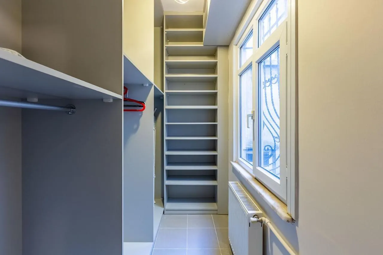 Flat With Excellent Location In Tesvikiye, Sisli Apartment Istanbul
