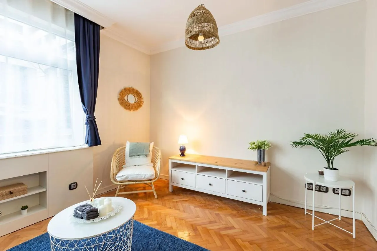 Flat With Excellent Location In Tesvikiye, Sisli Apartment Istanbul Turkey