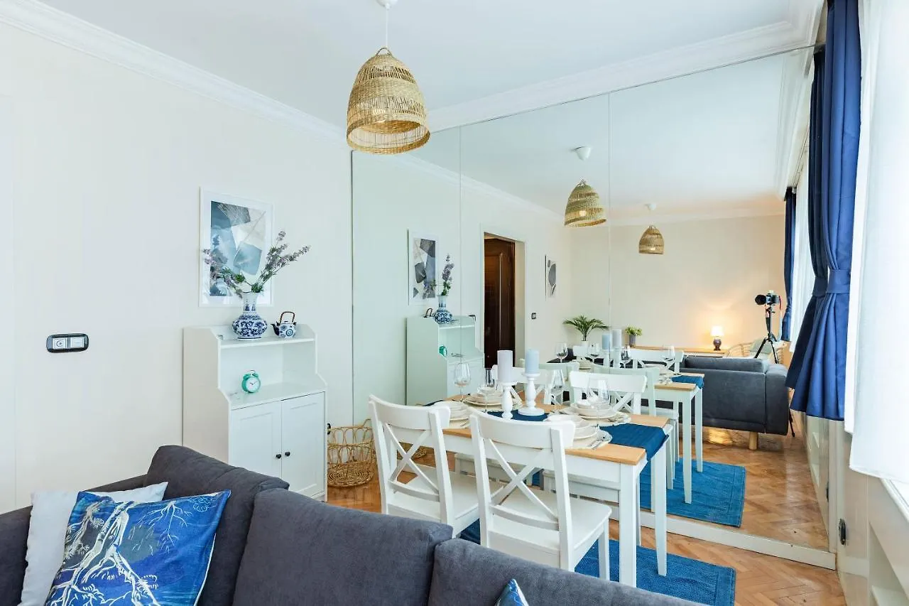 Flat With Excellent Location In Tesvikiye, Sisli Apartment Istanbul Turkey