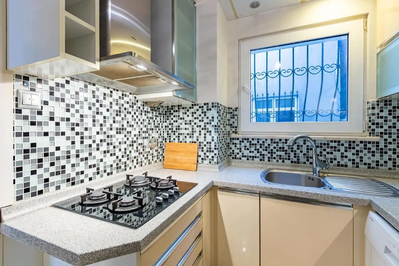 Flat With Excellent Location In Tesvikiye, Sisli Apartment Istanbul